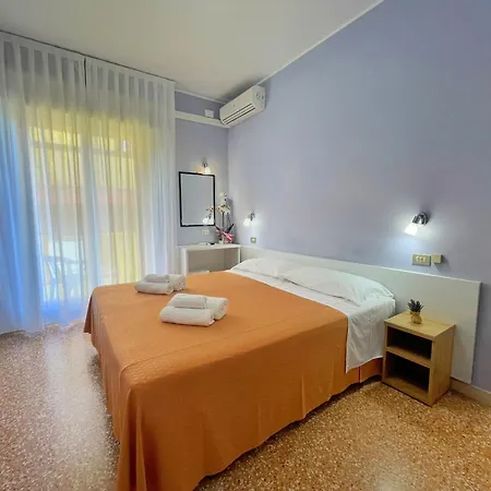 Degli Angeli فندق ريتشيوني