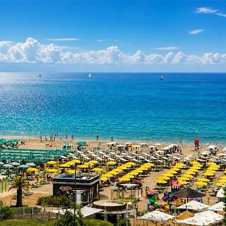 Degli Angeli 3* ريتشيوني